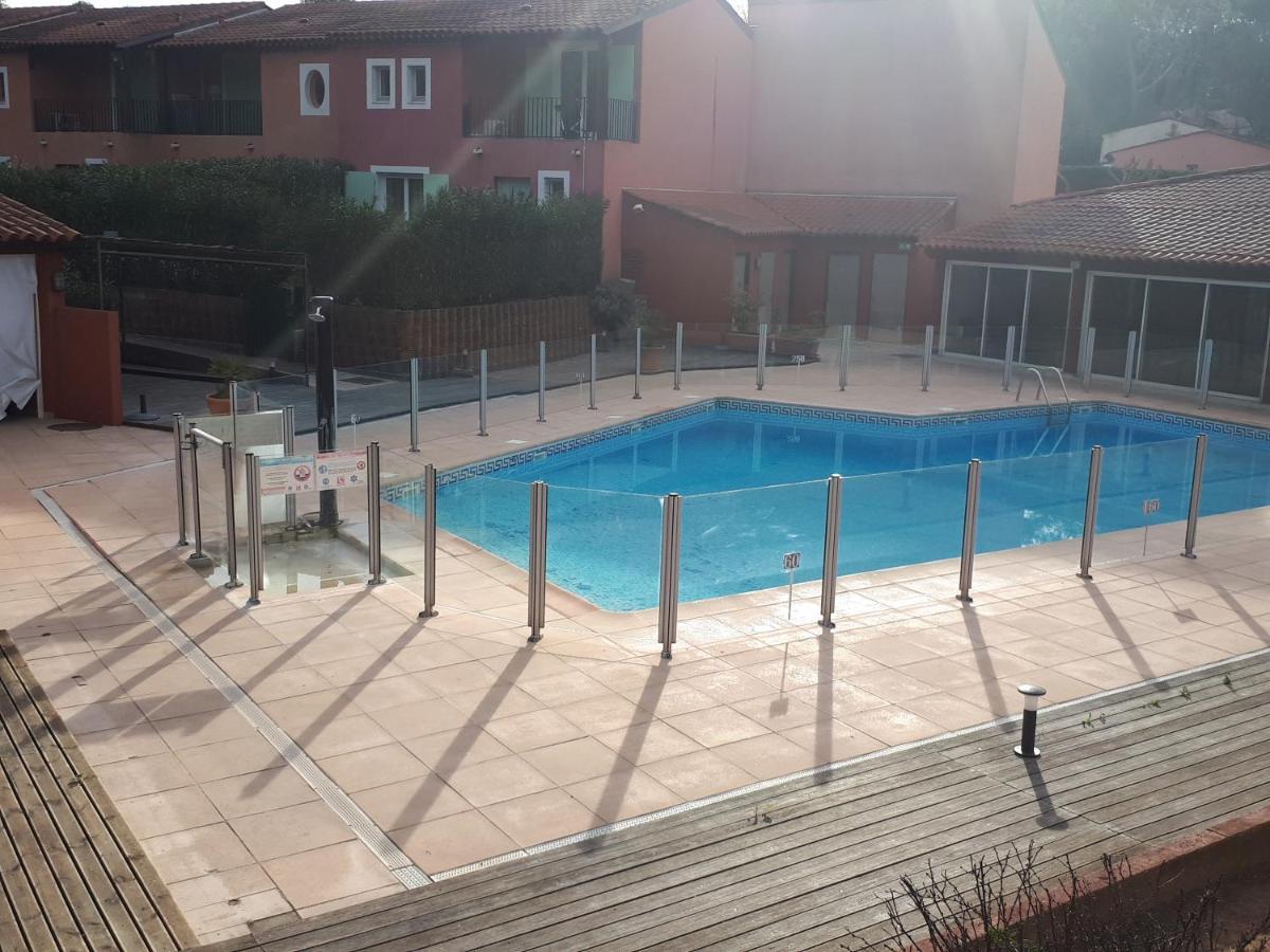 Hotel Albatros موانس سارتوكس المظهر الخارجي الصورة